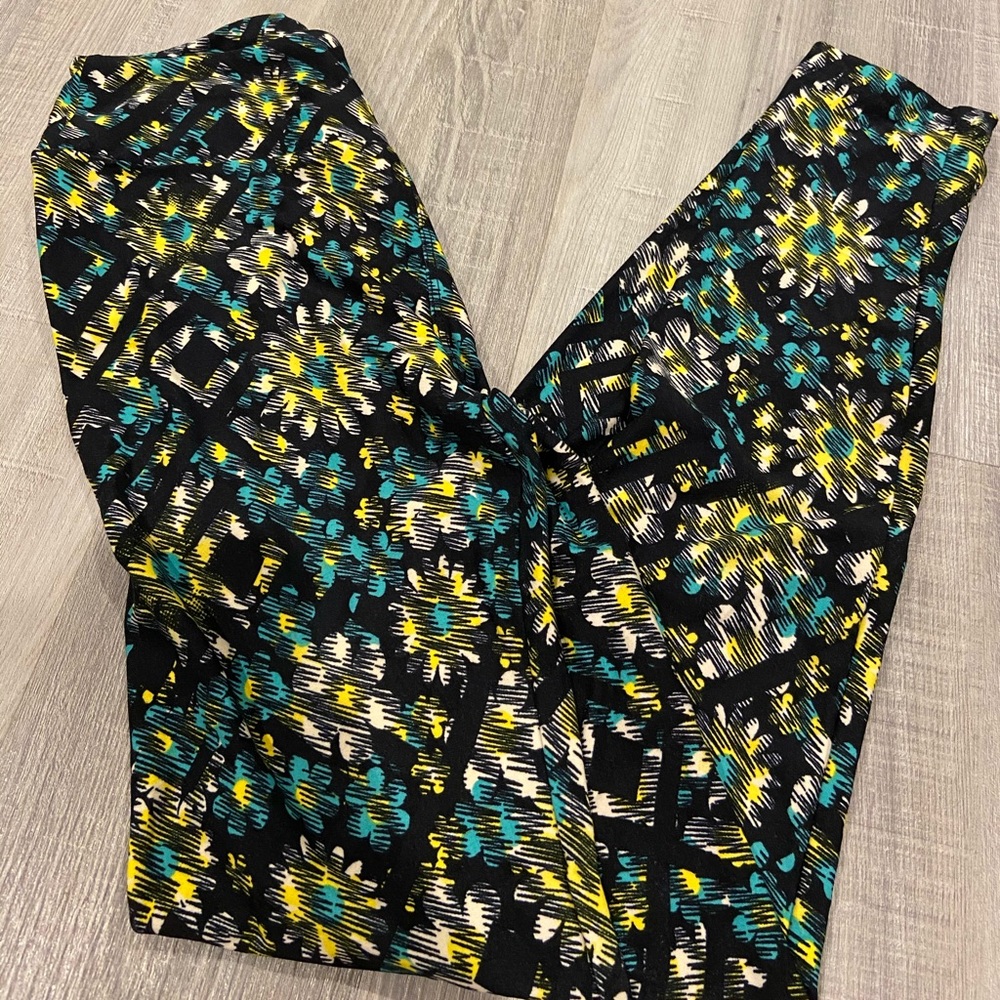 Lularoe OS Leggings - NWOT